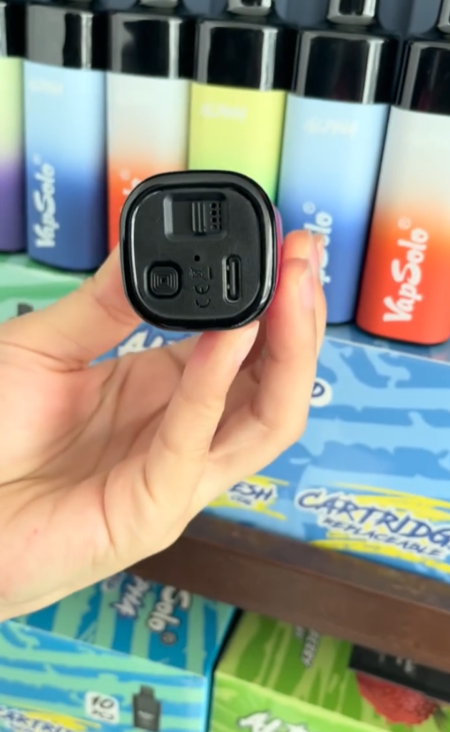 VapSolo Alpha 8000 Puffs Bar Electronic Cigarette Disposable Vapes Vaper